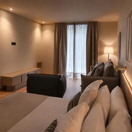 La Palloza 4*
